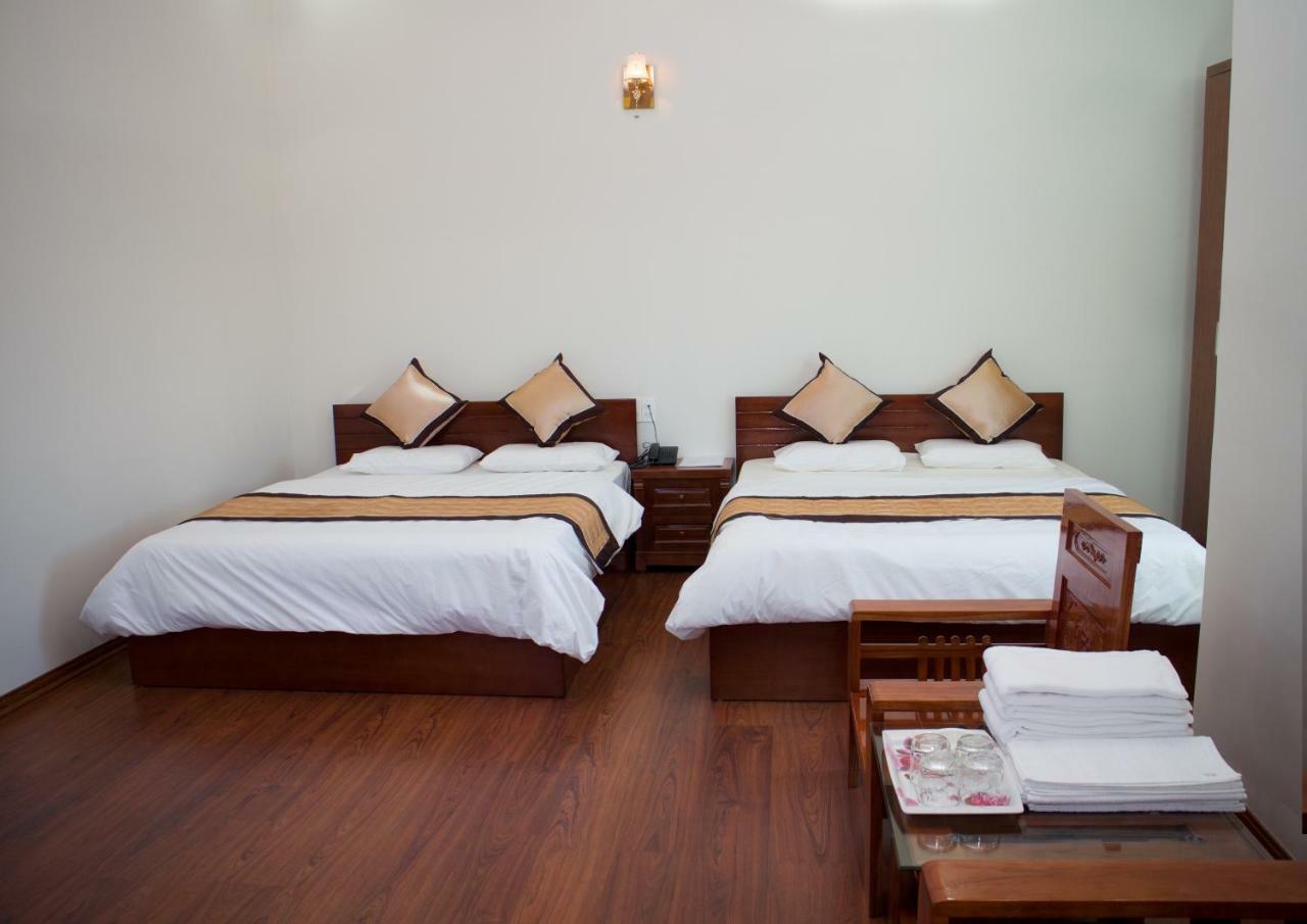 Hotel Nguyen Phuoc Pleiku Buitenkant foto